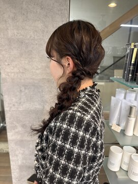 ローウェ 京都四条河原町(Louwe) 編みおろしアレンジ/お呼ばれヘア/結婚式アレンジ/京都河原町