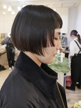 モリオ フロム ロンドン 成増店 【morio成増/宇佐美】ミニボブ/顔まわりレイヤー