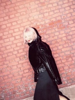 HE:ARTS OSAKA【2/11 NEW OPEN(予定)】 の写真/丁寧なカウンセリングから、あなたの理想や肌色、ライフスタイルを見極め、本当に似合う色をご提案します。