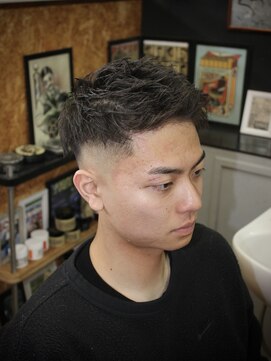 グラウンドタイガー(GROUNDTIGER) ジェットモヒカン×スキンフェード