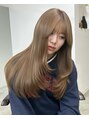 リヴ(LIV) ワンブリーチでつくる柔らかいベージュカラー◎