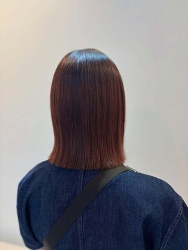 イリー 代官山(ILY) 酸性ストレート ミディ前髪あり