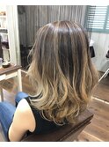 バレイヤージュグラデーション