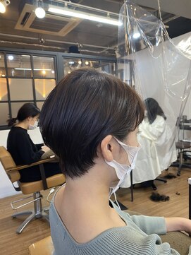 トハコ(&haco) ウエイト高めの耳かけショート☆