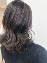 ローレン(Loren)&nbsp;ナチュラルかわいいゆるふわ愛され髪◎アッシュベージュ