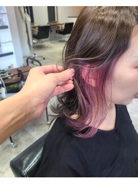 トイロ(toilo) イヤリングカラー　外ハネミディー