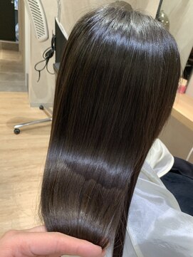 ビアンコ カーロ 二子新地店(Bianco caro) 弱酸性の縮毛矯正でダメージレス×◎30代40代50代