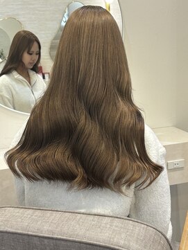 ラビス 浦和(Lovis) デザインカラー/レイヤーカット/ウェットヘア/夏のヘアアレンジ