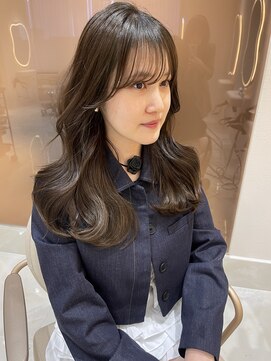 サイン 渋谷(SIGN) ザクザクレイヤーカット巻き方簡単ロング韓国アイドル表参道渋谷