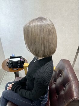 ヴィフクローネ(vifkrone)の写真/《シルエットの美しいショートボブ×デザインカラーが得意なsalon☆》あなたの魅力を最大限に引き出す♪