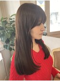 重めロング梅雨ツヤ髪ストレートパーマ小顔ライン流し前髪