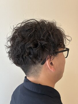 ニコラ(NICOLA) センターパート×スパイラルパーマ