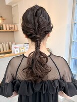 ナウアズ(now as.)&nbsp;シンプルなローポニーも工夫一つで上級者！【向】【明石】