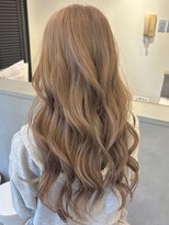 ロウル 池袋(LOWRL) 黄色味が出にくいハイトーン♪ "ミルクティーグレージュ"