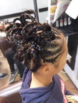 24 岸和田店 編み込み派手髪☆お祭りヘアセット