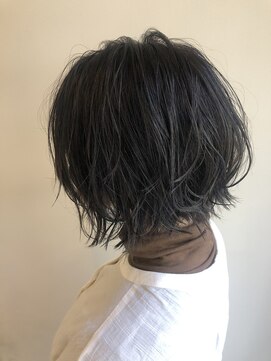 デイリリーバイアメリア 川西店(daylily by Ameria) ショートボブ→白井　涼貴