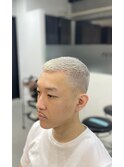 スキンフェード/坊主フェード/金髪坊主