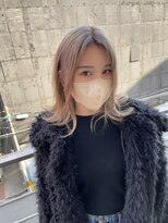 シィーム(cime) ホワイトグレージュカラー