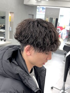 オーバルバイアピッシュ(OVARL by apish) 波巻き縦落ちツイストスパイラルメンズパーマ波巻きくせ毛