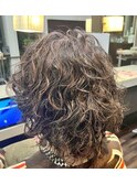 立体感大人マッシュウルフパーマ小顔レイヤーカット30代40代50代