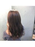 艶カラー/アーモンドブラウン/春の日差しで柔らかく綺麗に見える