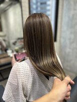 ジーナ 博多(Zina)&nbsp;バレイヤージュ風エアタッチハイライト/ミルクティーベージュ