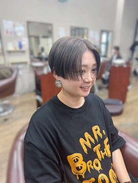 ハピネス 王寺店(Happiness) ハンサムショート センターパートショート 刈り上げショート