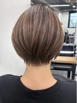 キラ 渋谷(KILLA) ◆ショートボブ/ハイライト/グラボブ/前髪カット/渋谷/表参道