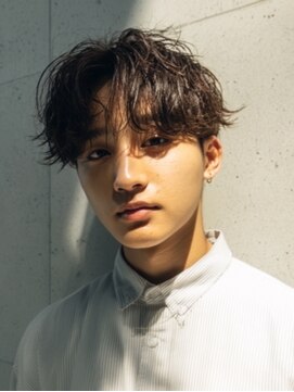 ゼスト 三鷹店(ZEST) スペインカールフェザーショートシャドウパーマメンズパーマ