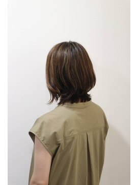 ビー(Be) ウルフボブ