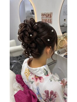 ラビットモア ヘアセット ナゴヤ(RABBIT more hair set NAGOYA)の写真/【各線栄駅3分◆】シーンに合わせたヘアセットで可愛いを演出♪大切な一日を彩る着付けは、プロにお任せ！