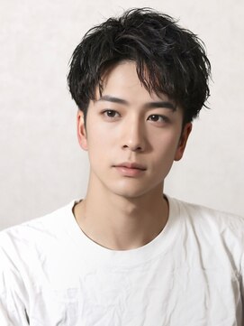 ビビ バイ マグ 岡谷店(bivi by Mag) ウェット質感の束感メンズショート