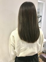 パティオンツー(PATIONN2)&nbsp;グレージュ ブルージュ 透明感 ツヤ感 セミロング 表参道 青山