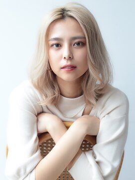 アフロート ギンザ(AFLOAT GINZA) 大人かわいい外はね鎖骨ミディアムミストバング20代30代40代50代