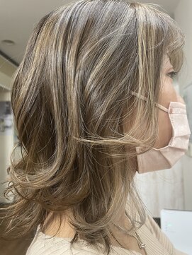 エチュード ハイライトandイヤリングカラー