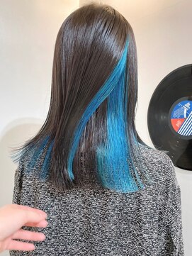 マジコ 下北沢本店(Magico) ブリーチインナーカラーブルーカラーシンプルストレート