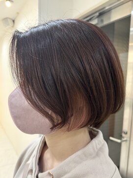 ラウレア(LAULEA) ショートカット/ピンクカラー/デザインカラー/インナーカラー