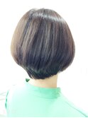 ショートボブ
