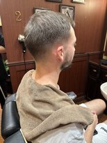 ブロートーキョー(BroTokyo)&nbsp;MEN'Sアッシュブラックスキンフェードカット　パーマ