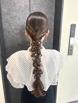 ミラ(Mila) 長さを活かしたあみおろしアレンジ！＊結婚式.お呼ばれ