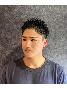 ベース(BASE) Cafe &Barber BASE×スパイキーショート