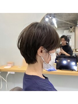 アオ 岡野 横浜(a-o) short hair