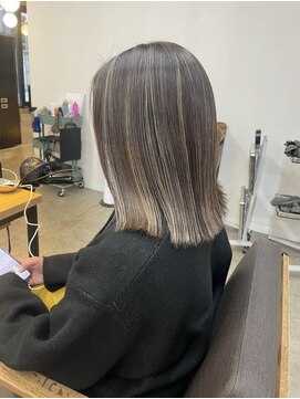 カフカヘア 吉祥寺店(kafka hair) 白髪ぼかしのハイライトカラー　グレイカラー