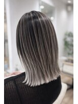 アッベリーレ(A'bbellire)&nbsp;シルバーベージュエアタッチバレイヤージュ