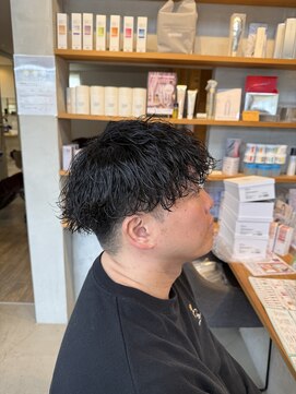 メンズクル(men's quru.) 波巻きパーマ波巻きツイストスパイラルパーマメンズウルフ春日井