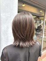 スタンス(stance) 大人女性のこなれミディ