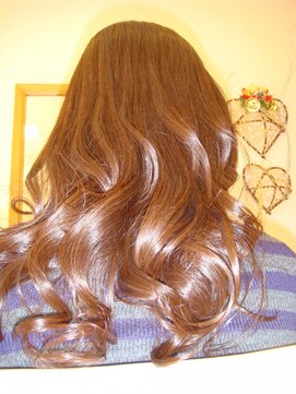 ヘアー クリエーション アピアー(Hair Creation Appear) ”コテ巻きで、艶ウル、ダブルカラートリート”