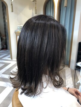 ロンドアベニール 北千住(Lond avenir) namie 切りっぱなしグレーアッシュ