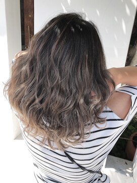 ブランシェ 小牧店(BRANCHE) ☆ミルクグレージュバレイヤージュ☆　ブランシェ小牧具志