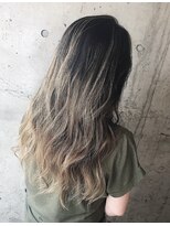 エール(a:le) ハイコントラストバレイヤージュ